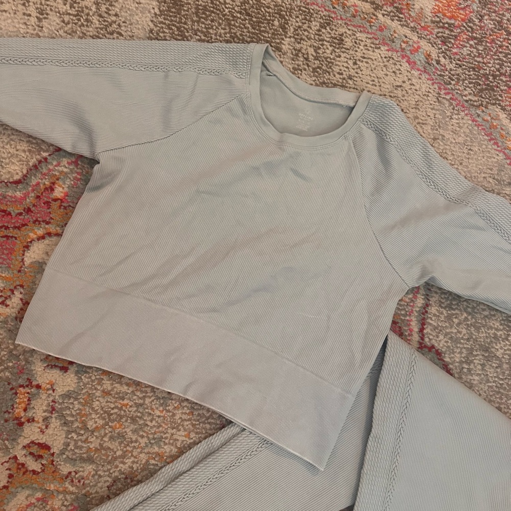 Elegant Sky Blue Women's Crew Neck Top